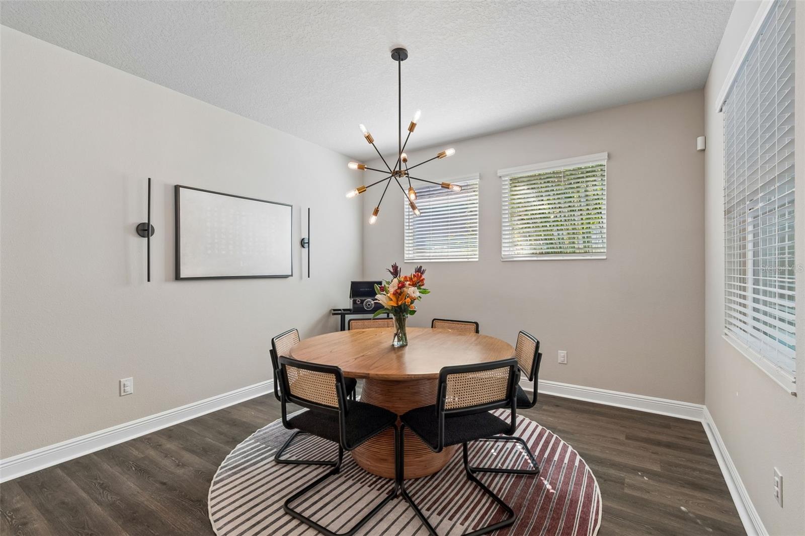 LAKESHORE OAKS SUB - Residential