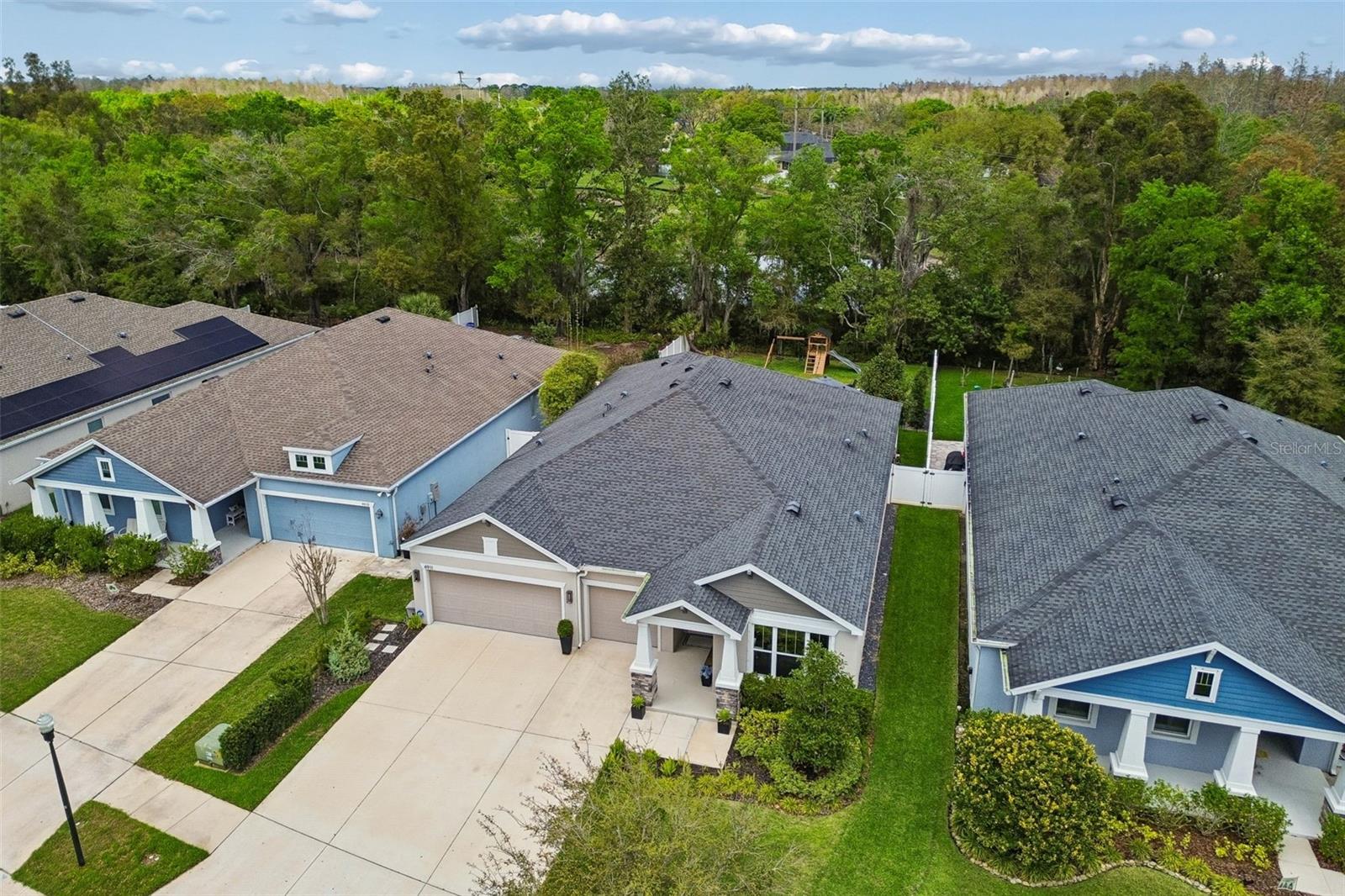 LAKESHORE OAKS SUB - Residential