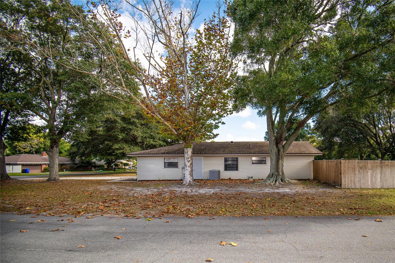 LIBERTY HILL - Residential