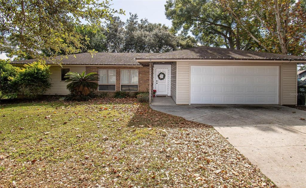 Photo of 4914 Liberty Ln, Lakeland, FL 33813 (MLS # L4960156)