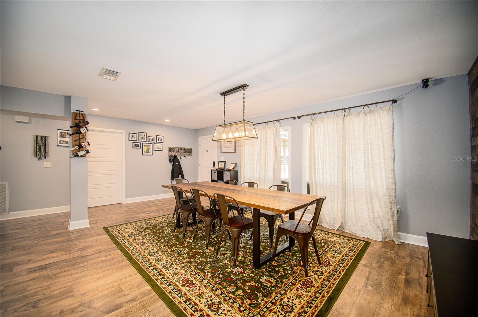 LIBERTY HILL - Residential