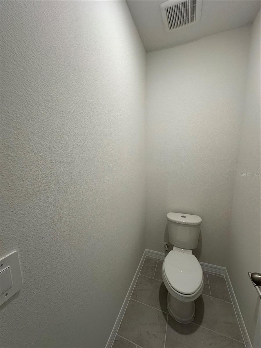 TWIN LAKES PH 7A - Residential Lease