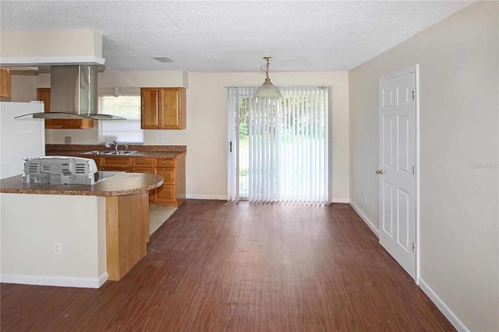 1225 S SPRING GARDEN AVENUE