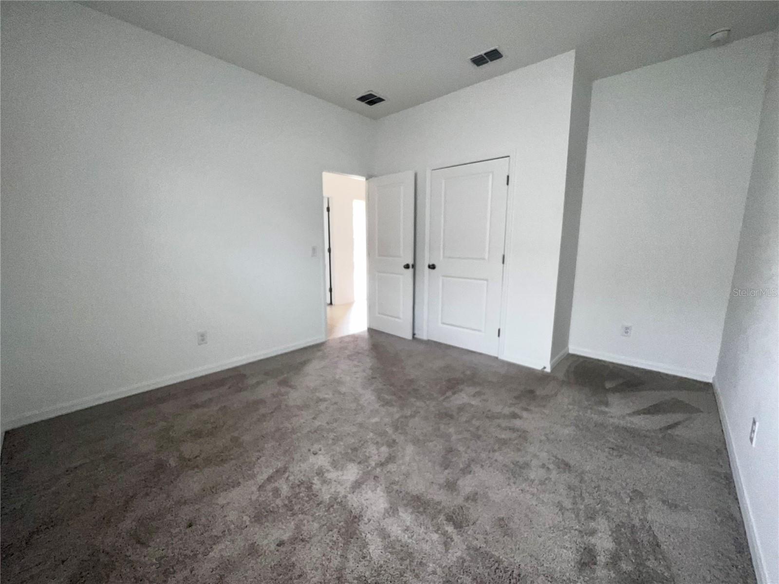 LINCOLN OAKS - Residential Lease