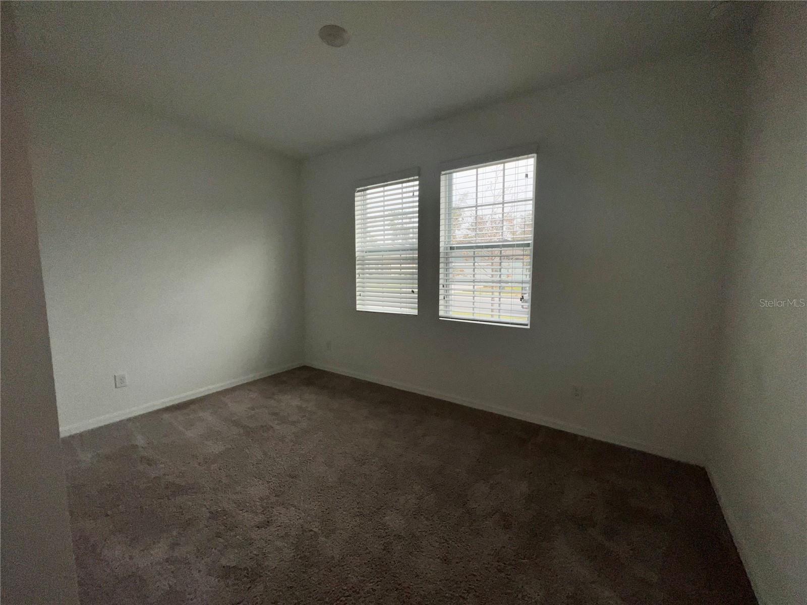 LINCOLN OAKS - Residential Lease