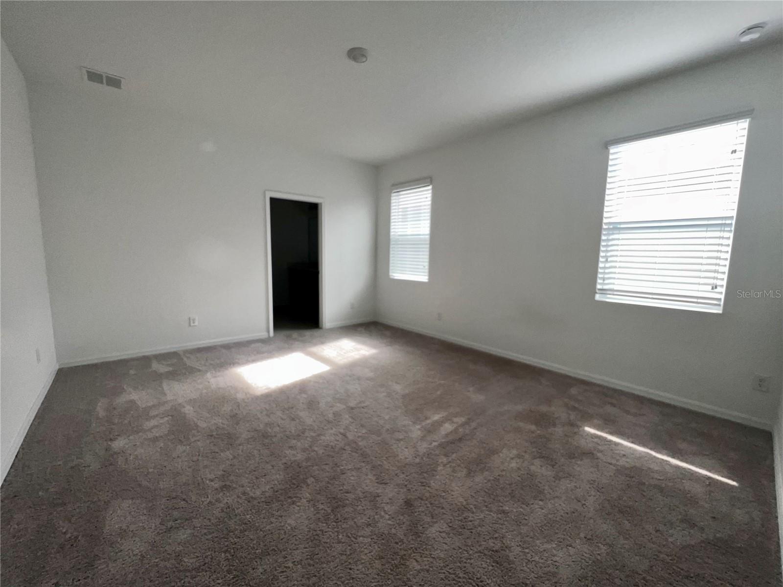 LINCOLN OAKS - Residential Lease