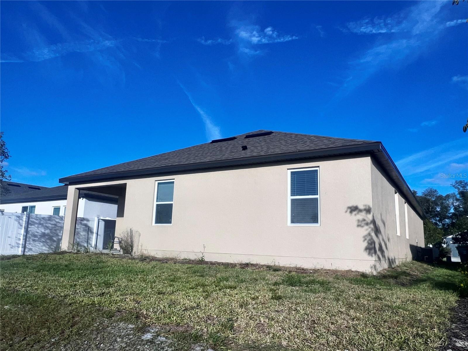 LINCOLN OAKS - Residential Lease