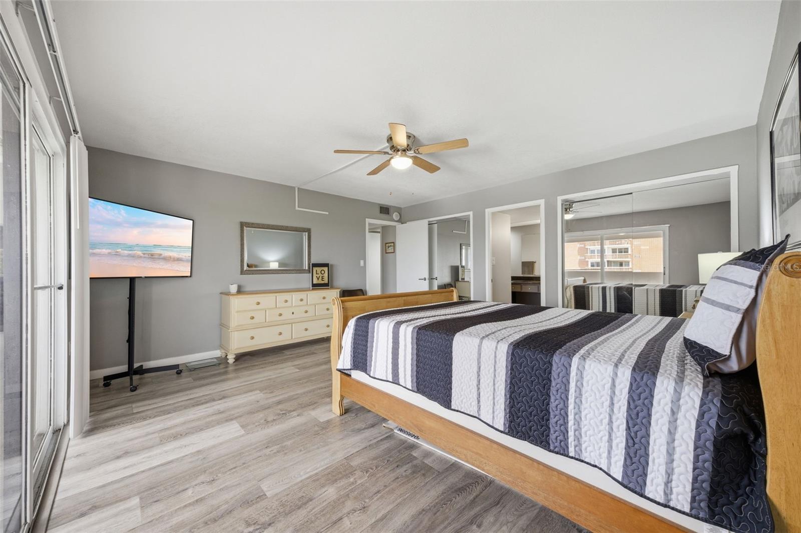 THE PINNACLE APTS A CONDO - Residential