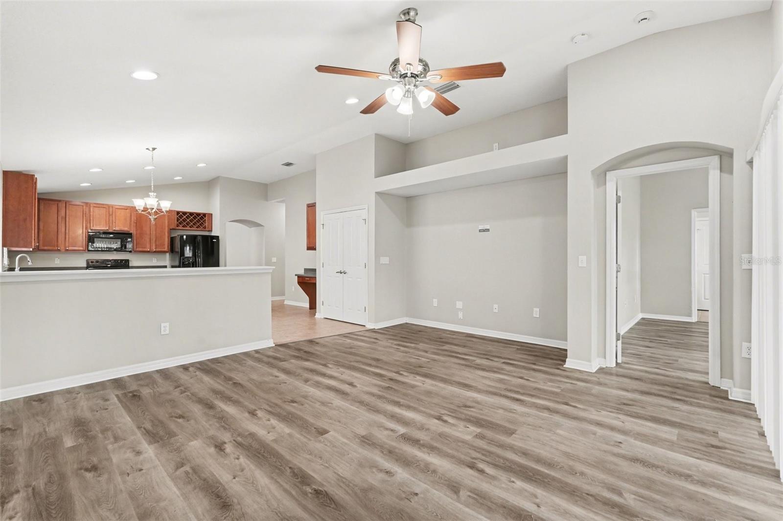 KINGSWAY PH 2 - Residential