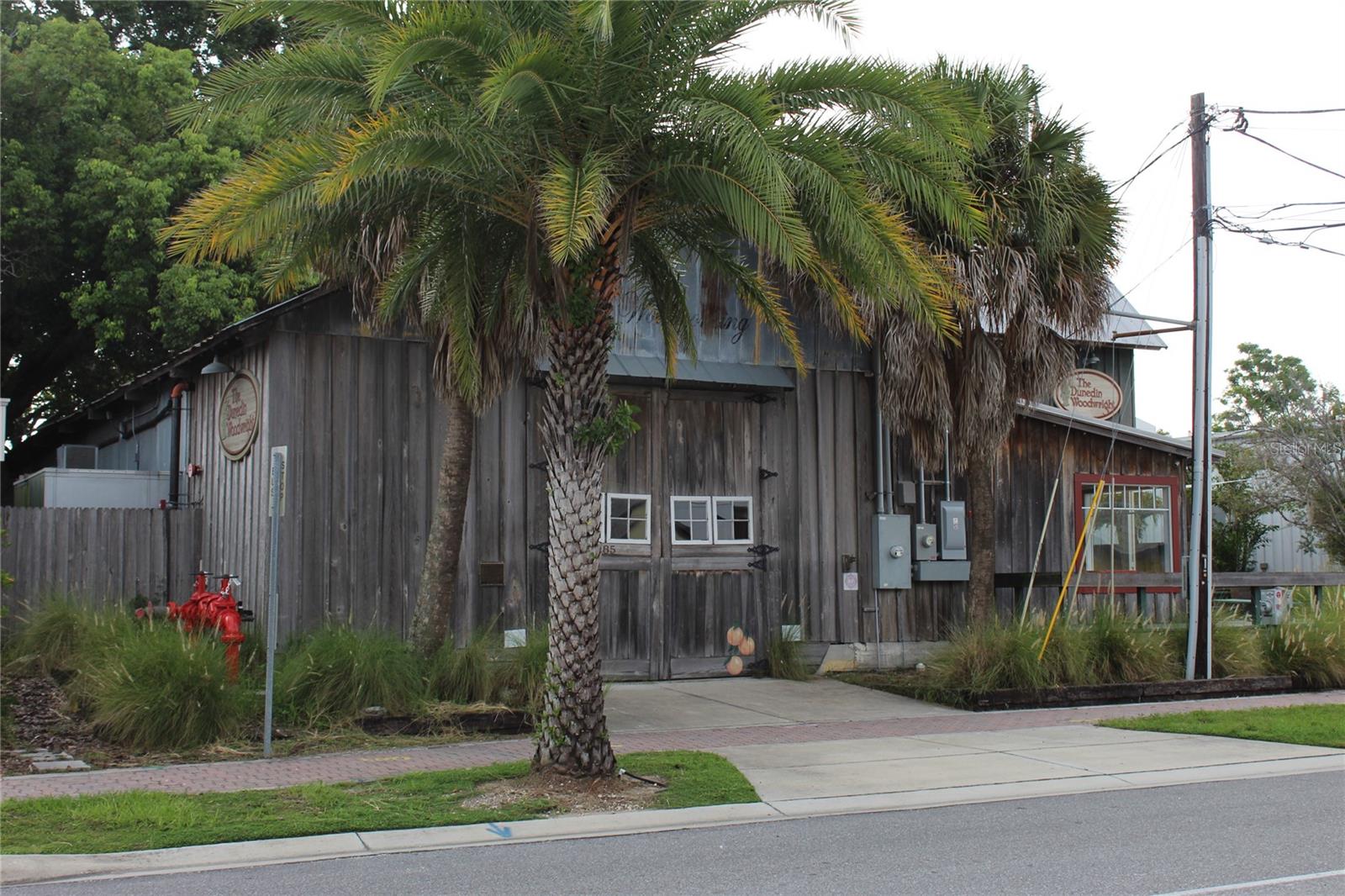 PATRICIAN OAKS - Residential