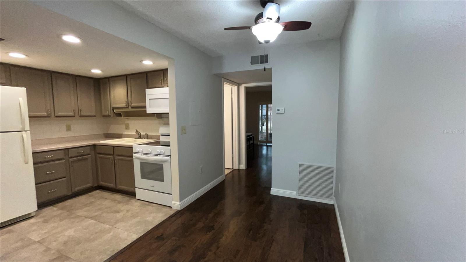 PATRICIAN OAKS - Residential