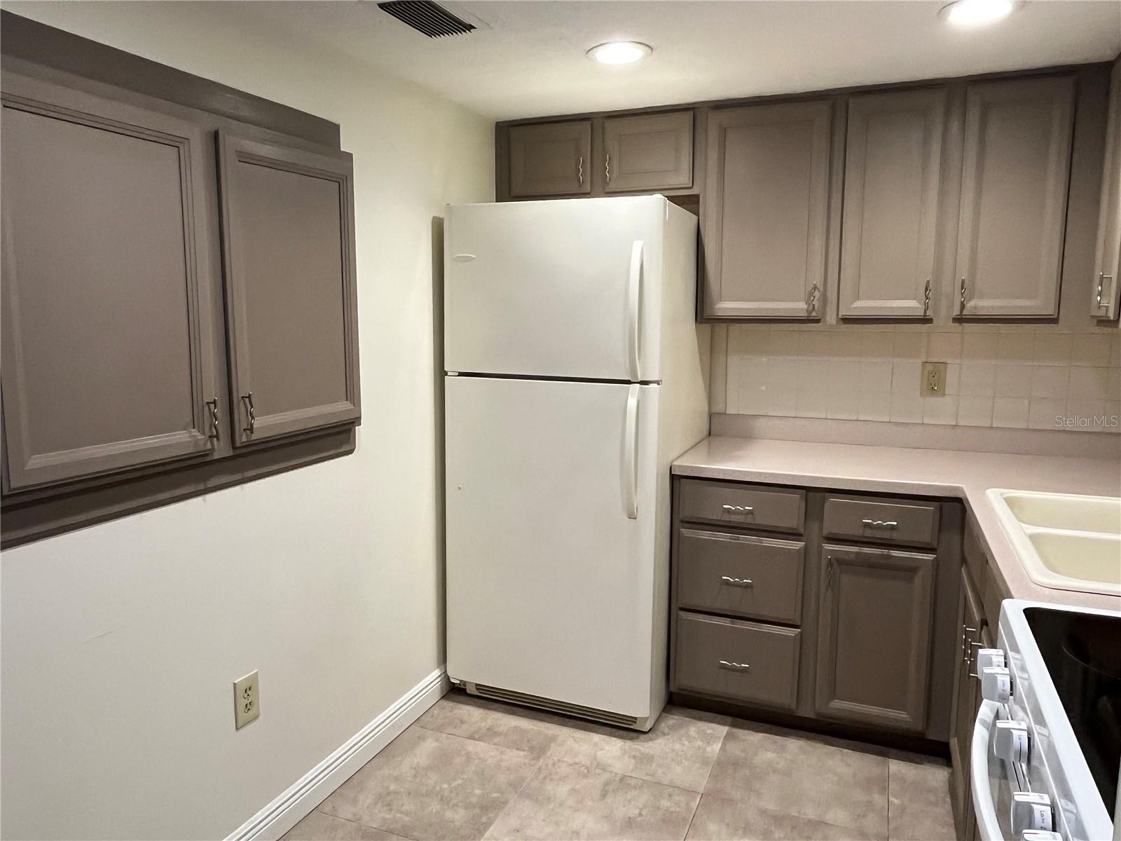 PATRICIAN OAKS - Residential