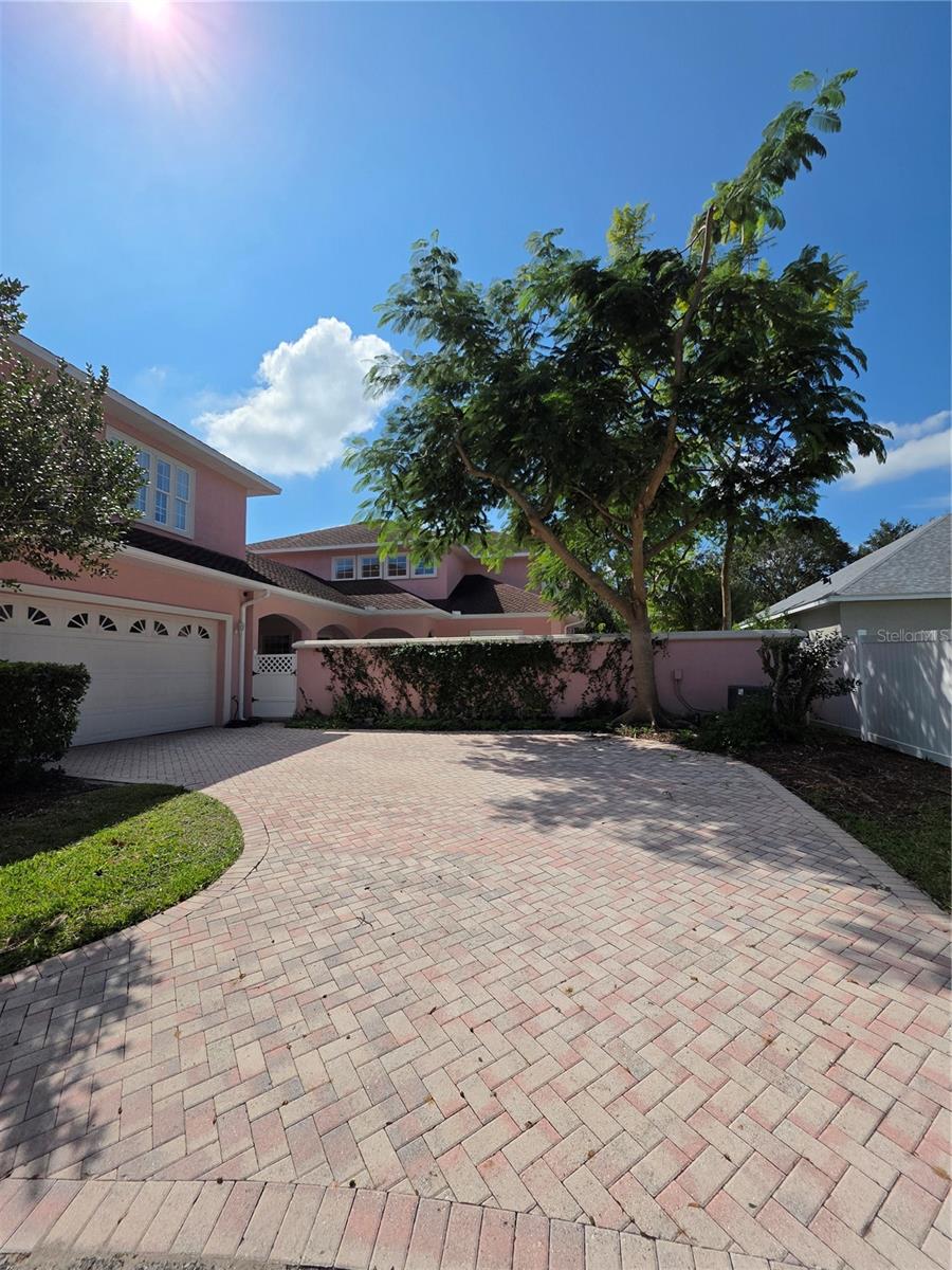 7013 FIVE OAKS DRIVE