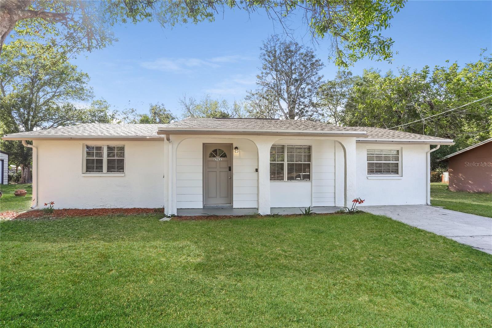 BRENTWOOD ESTS UNIT 4 - Residential Lease