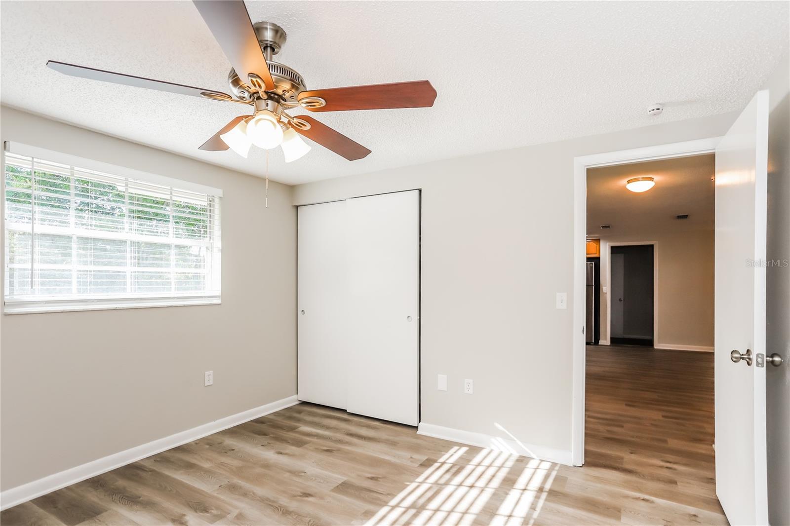 BRENTWOOD ESTS UNIT 4 - Residential Lease