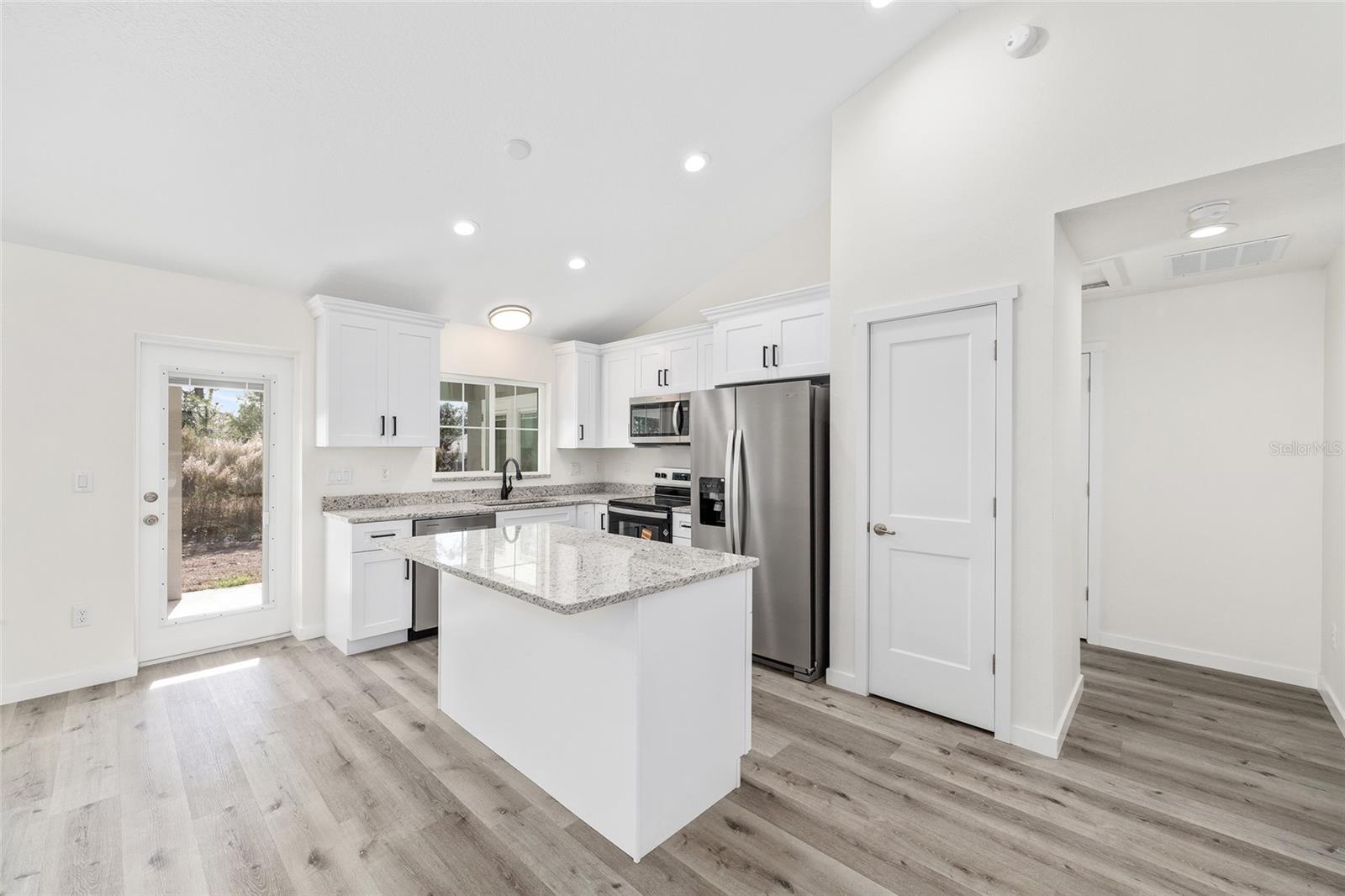 CITRUS SPGS UNIT 11 - Residential