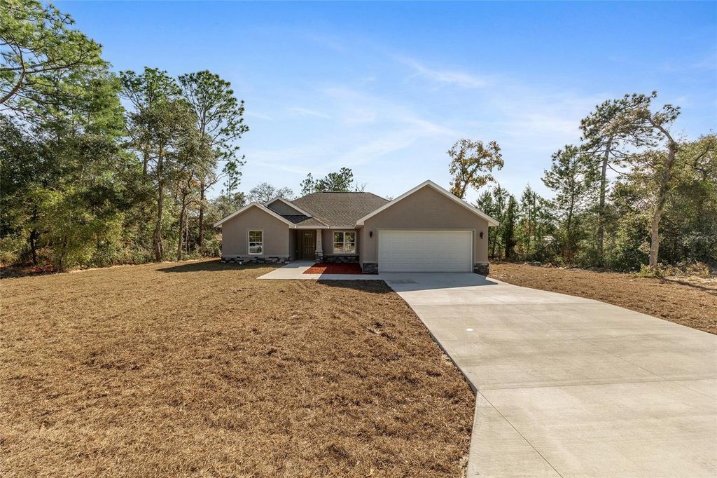 Photo of 8106 N Voyager Drive, Citrus Springs, FL 34433 (MLS # G5105725)