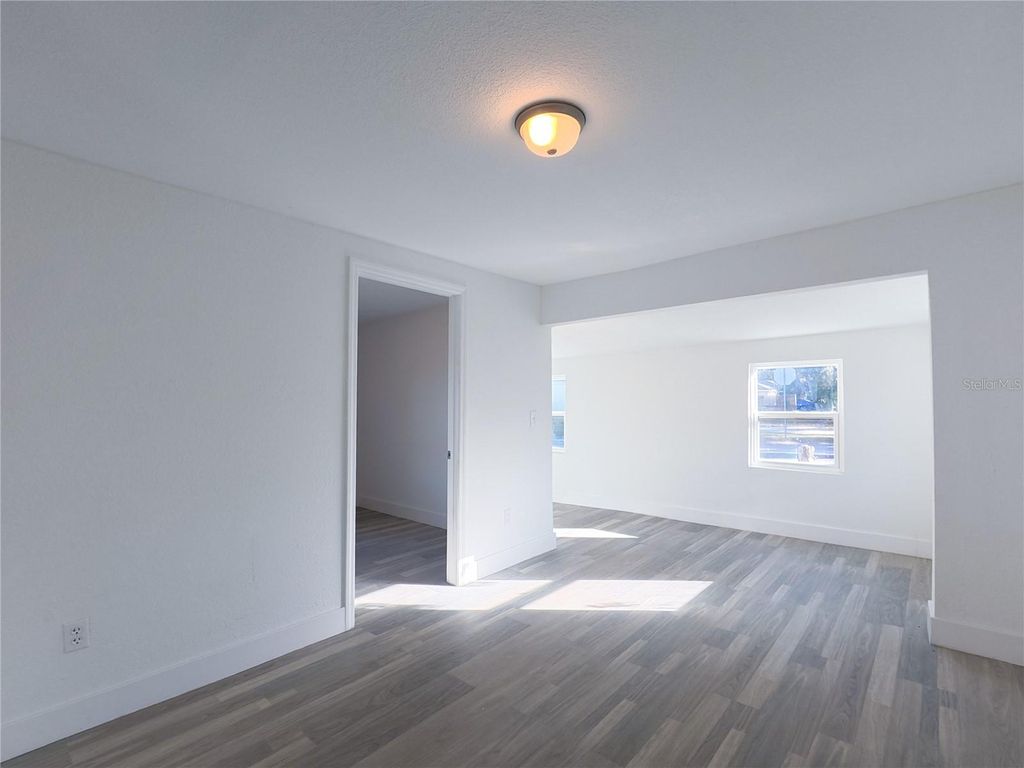 Photo of 702 Hillsboro Street, Plant City, FL 33563 (MLS # S5144649)