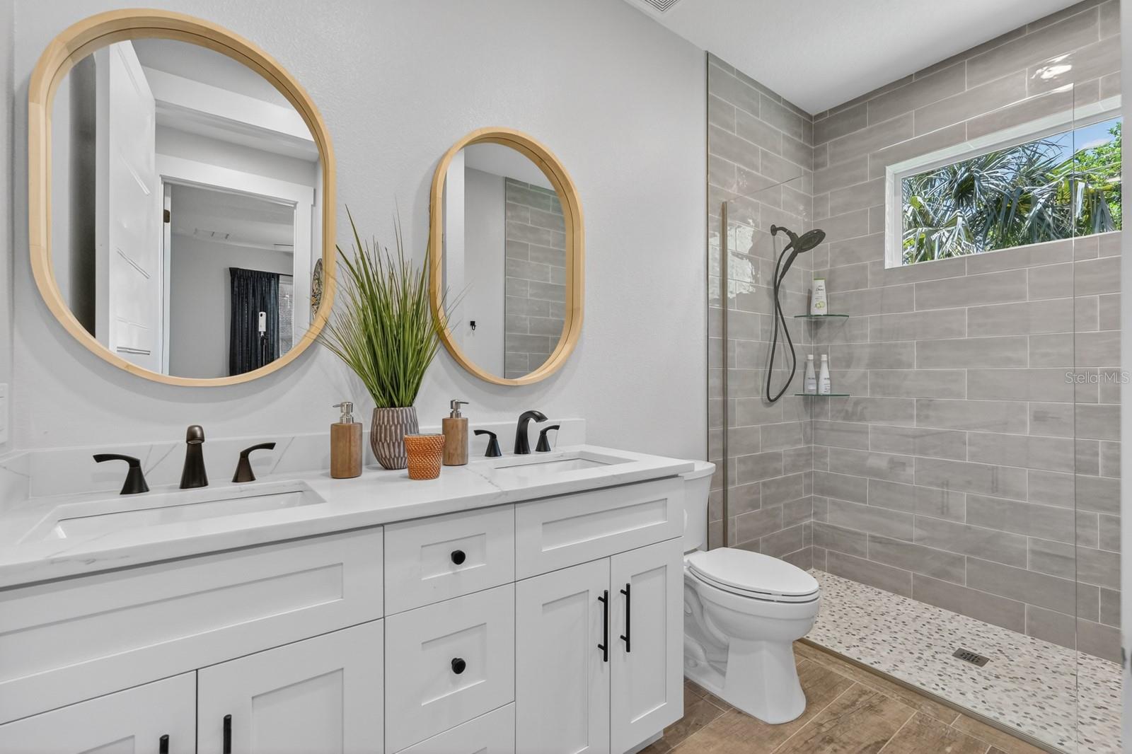 CORBIN PARK - Residential