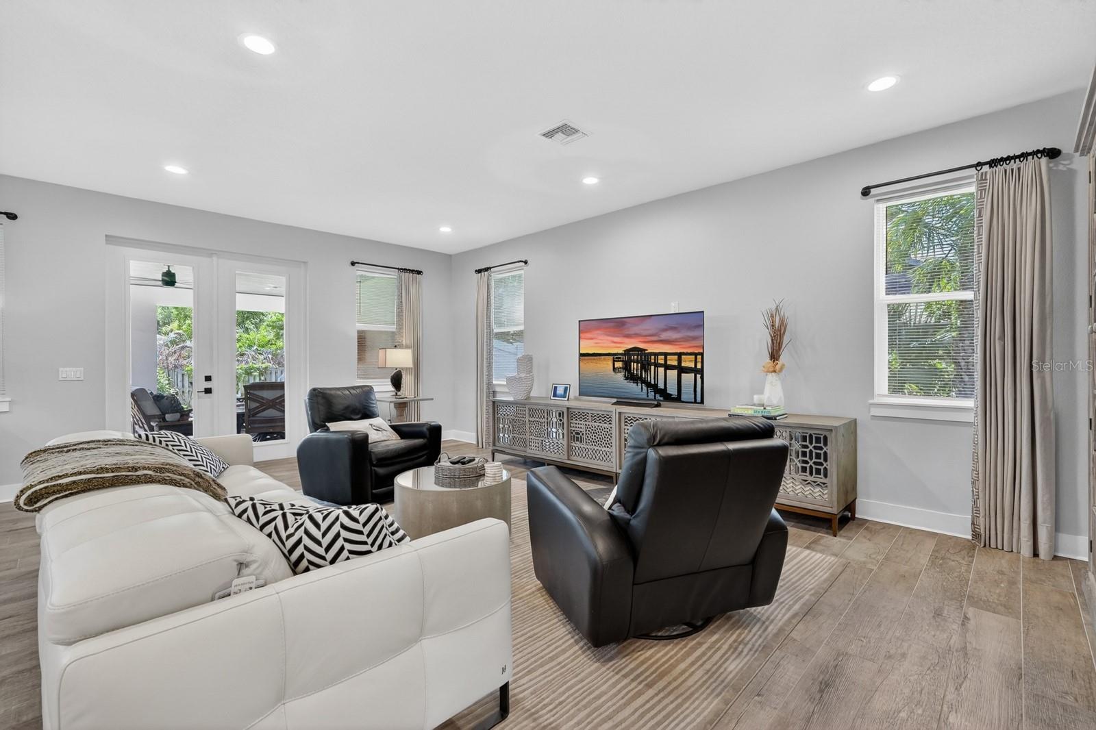 CORBIN PARK - Residential