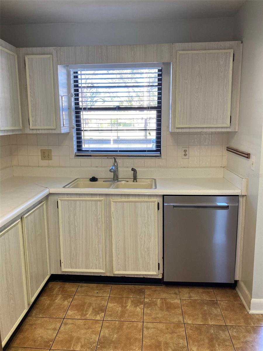 6070 80TH STREET N 109
