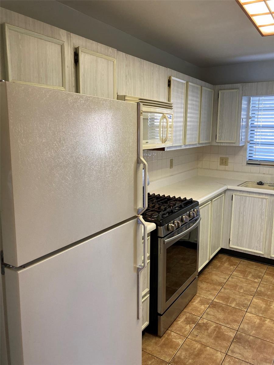 6070 80TH STREET N 109