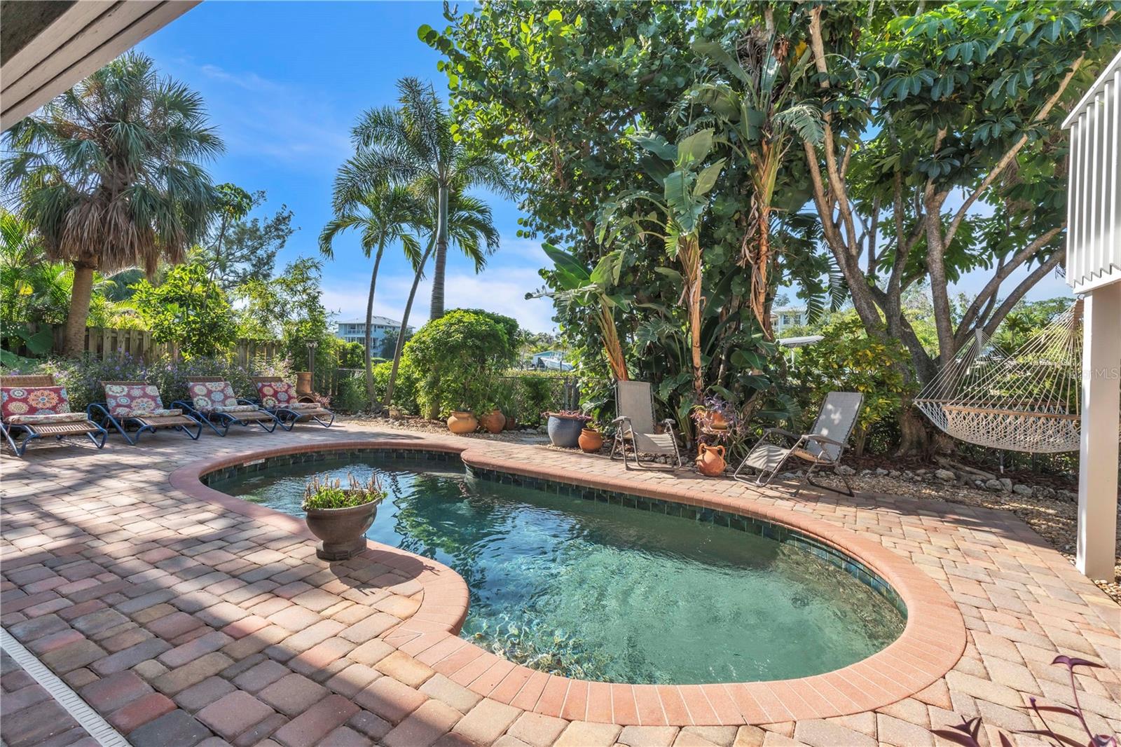 LUANA ISLES 1ST ADD - Residential