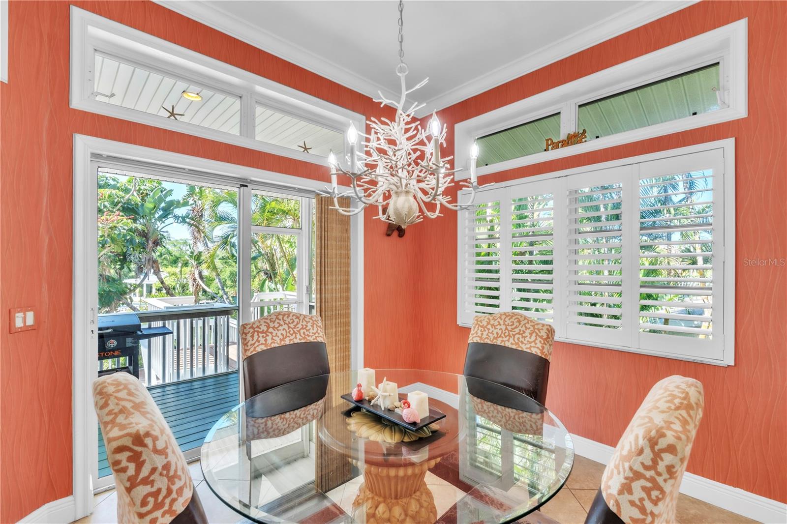 LUANA ISLES 1ST ADD - Residential