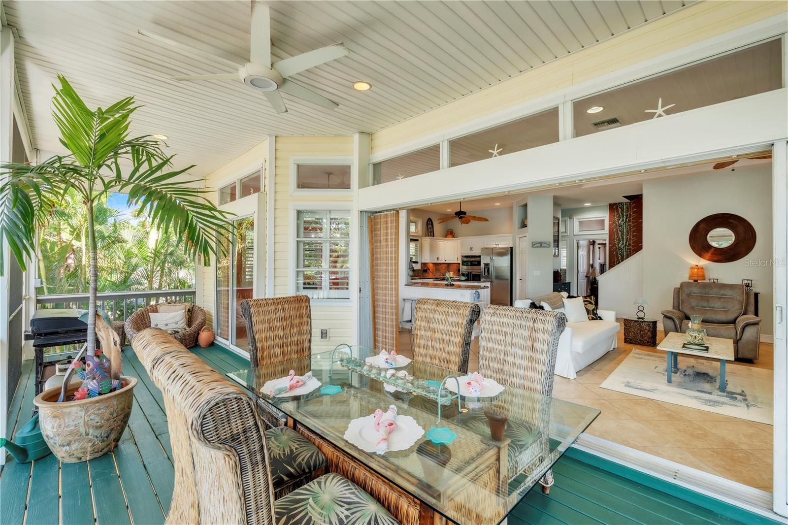 LUANA ISLES 1ST ADD - Residential