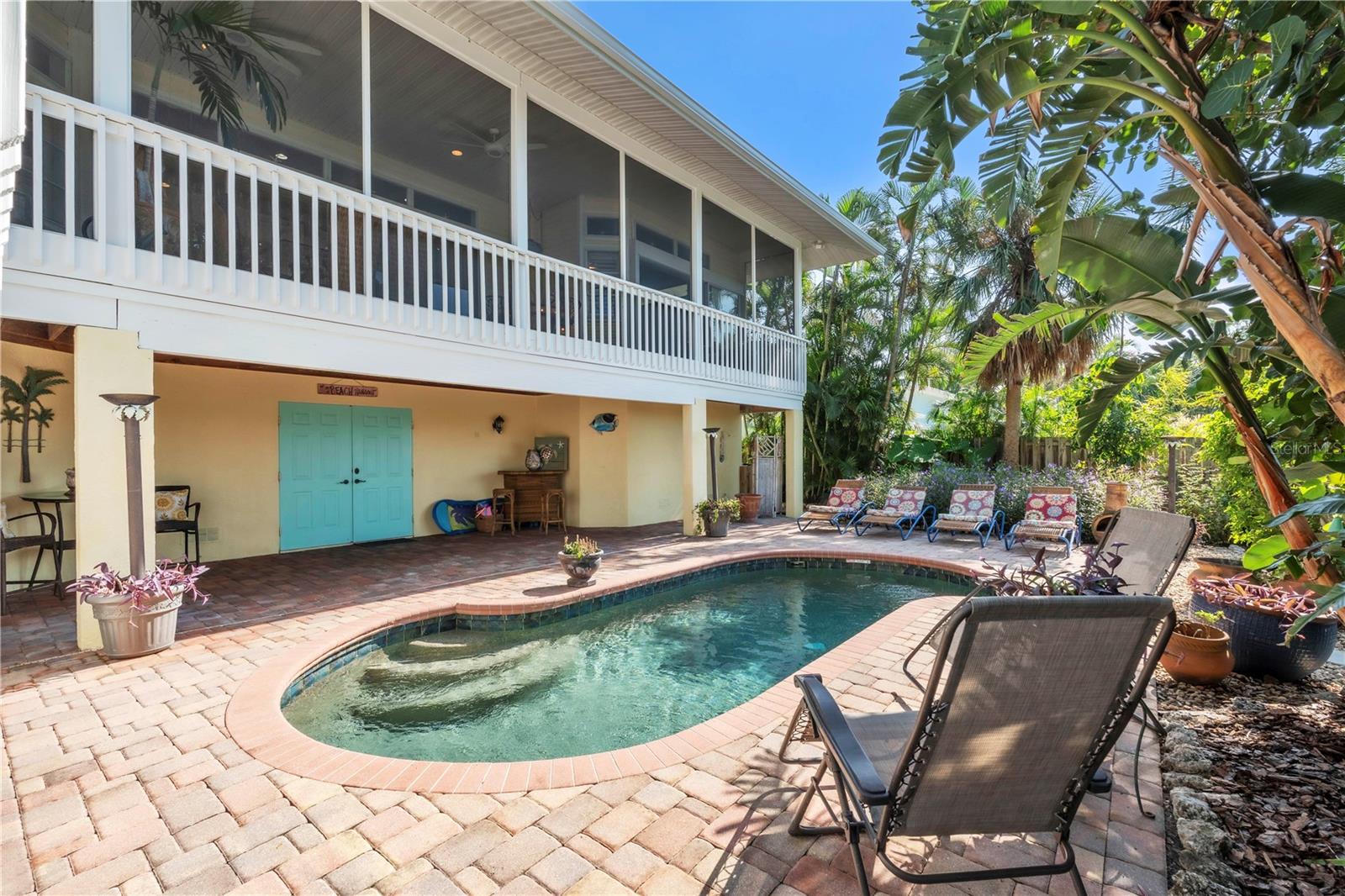 LUANA ISLES 1ST ADD - Residential