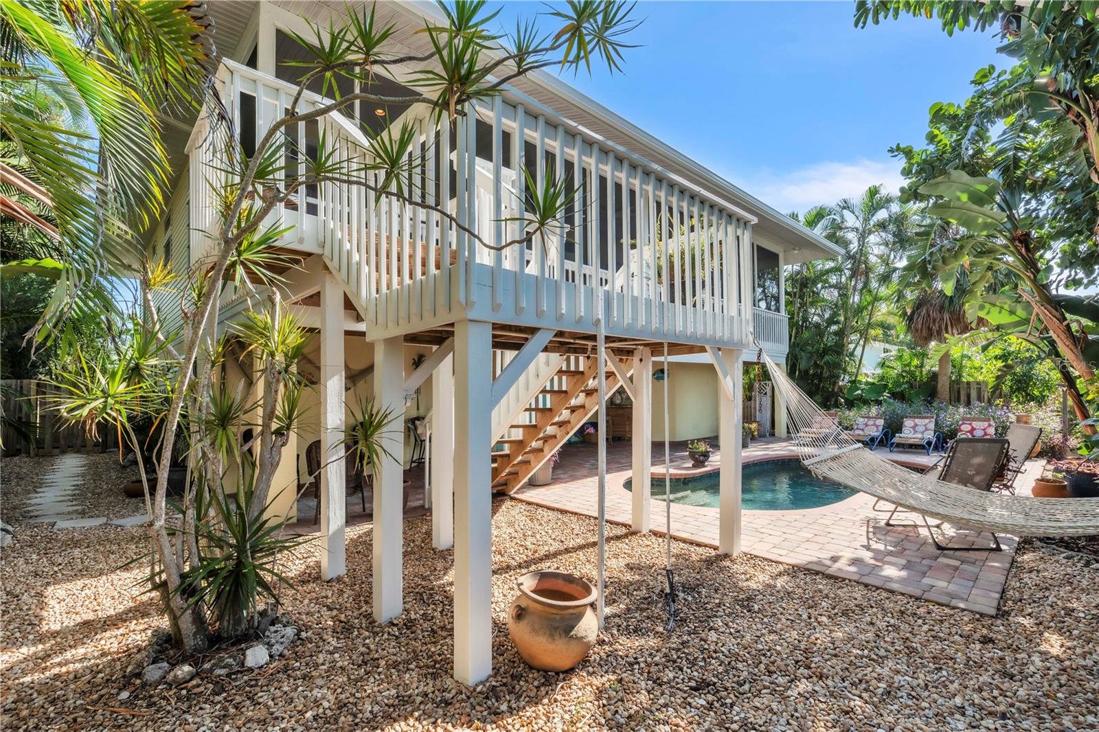 LUANA ISLES 1ST ADD - Residential