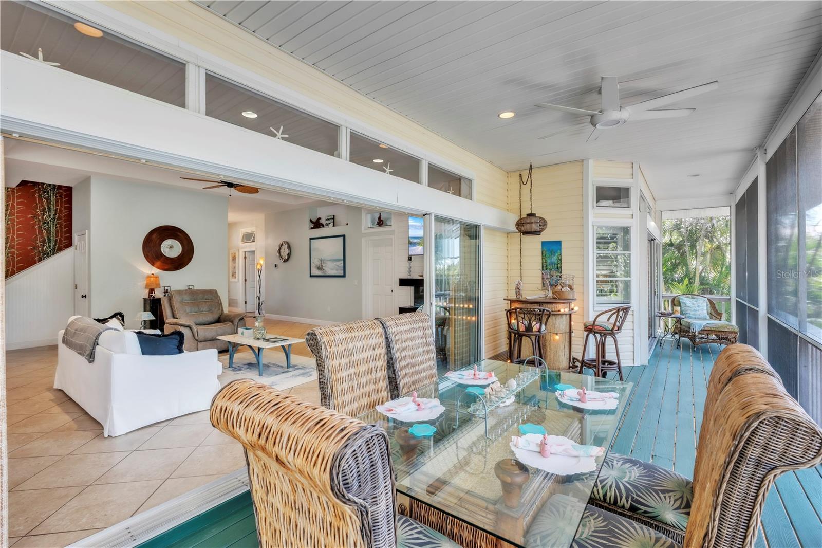 LUANA ISLES 1ST ADD - Residential