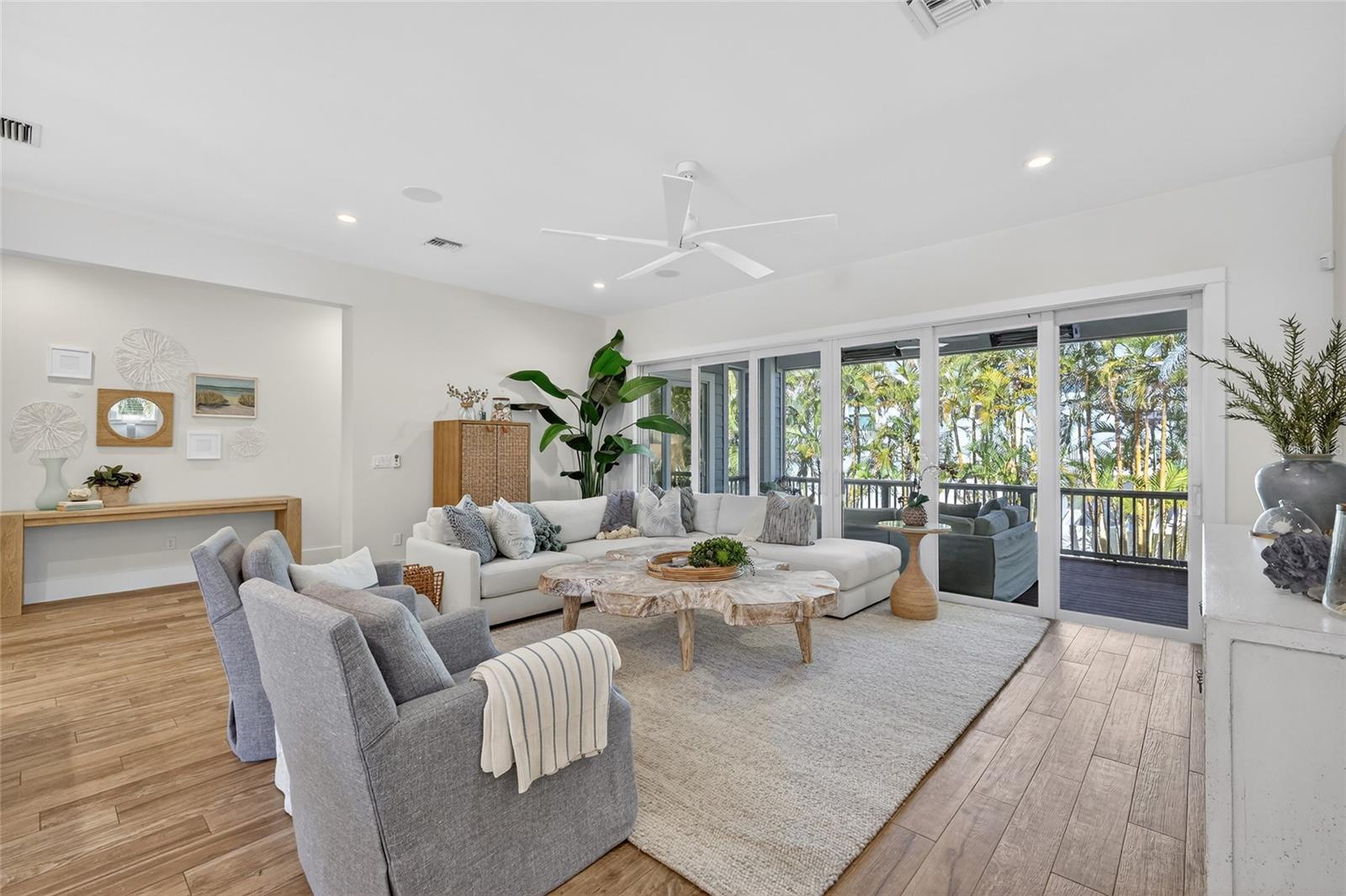 SEABREEZE - Residential