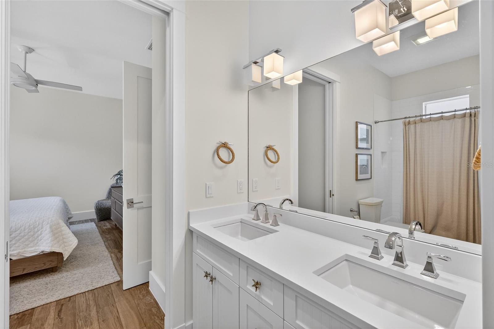 SEABREEZE - Residential