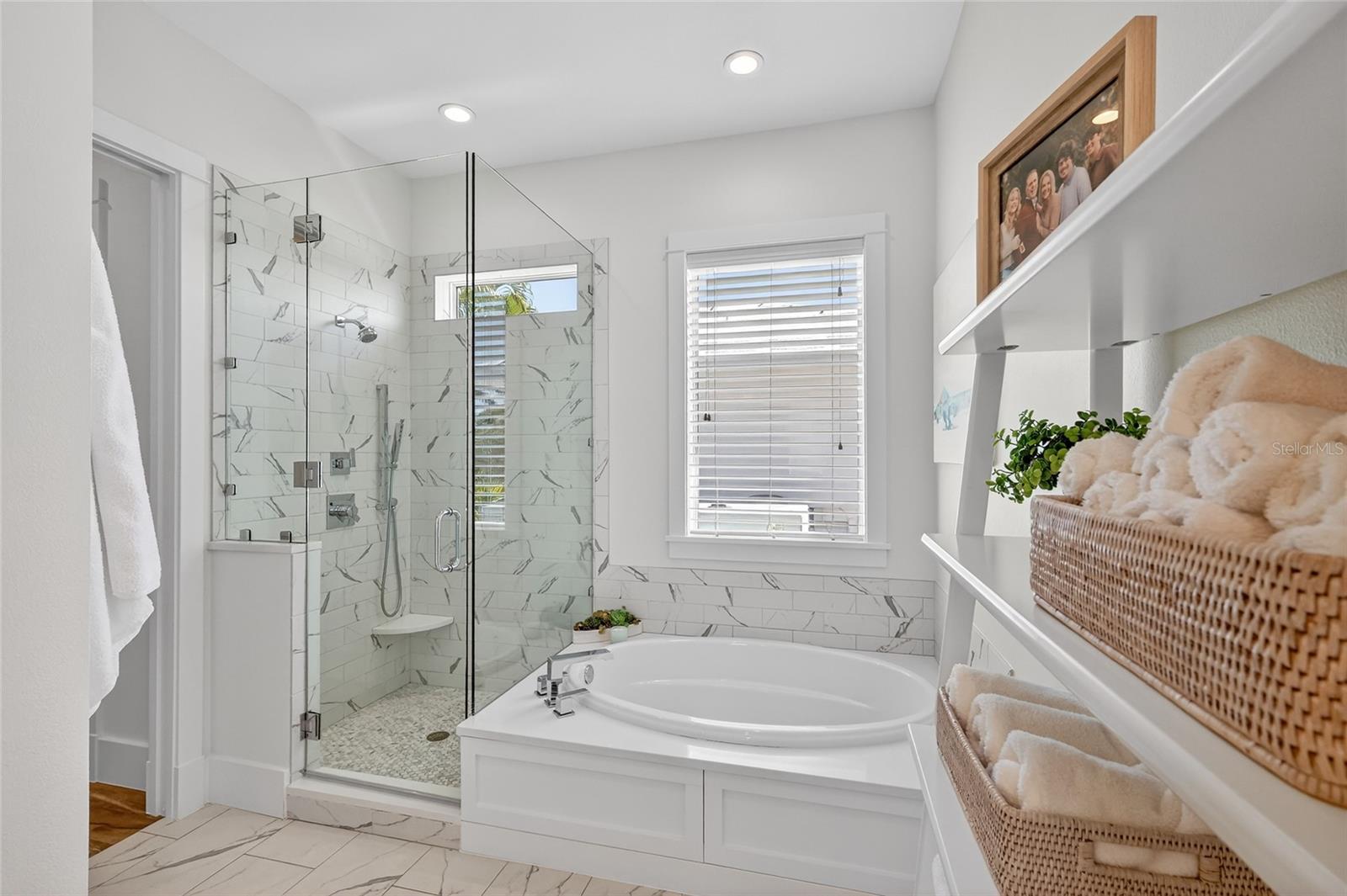 SEABREEZE - Residential