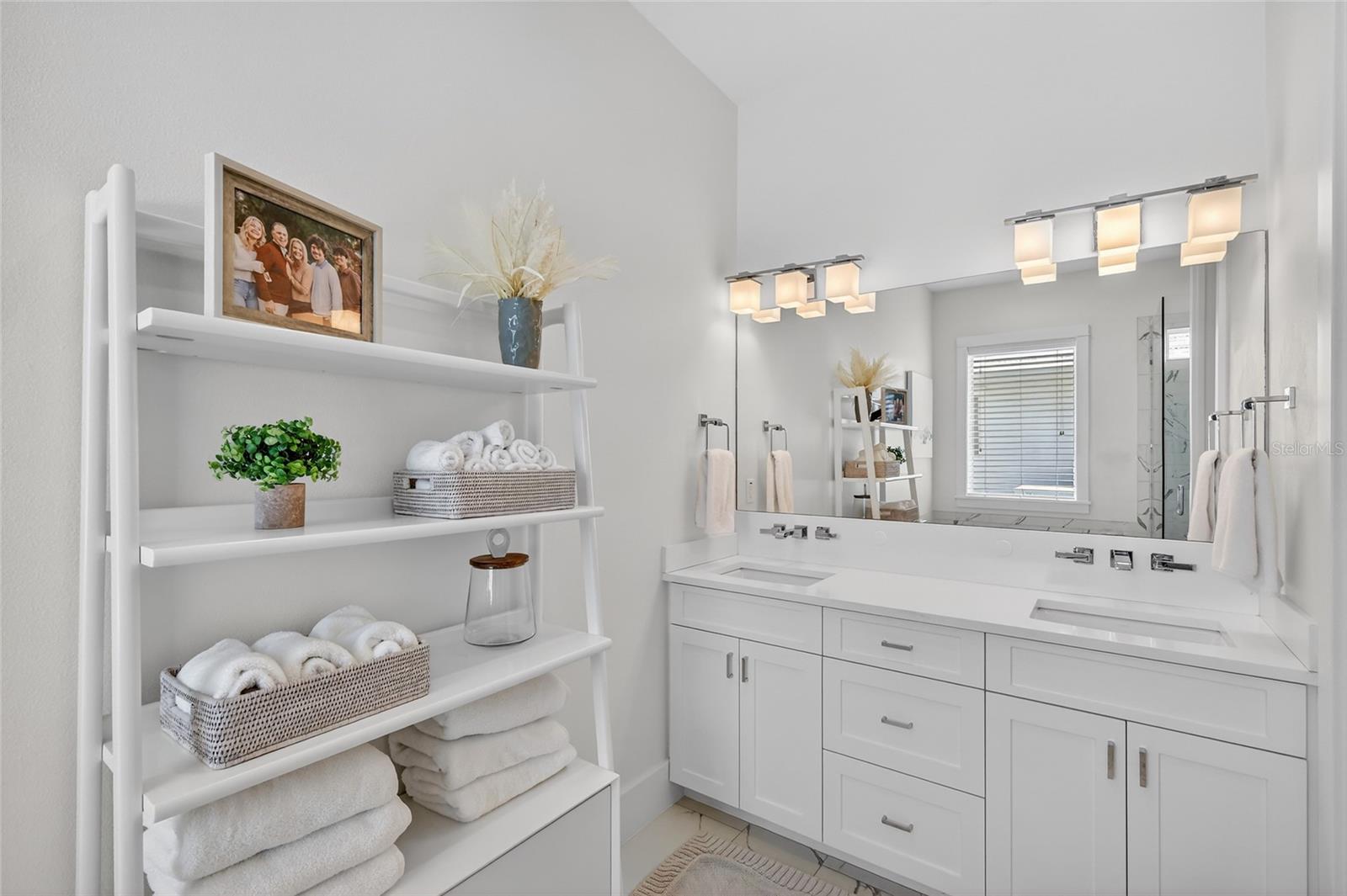 SEABREEZE - Residential