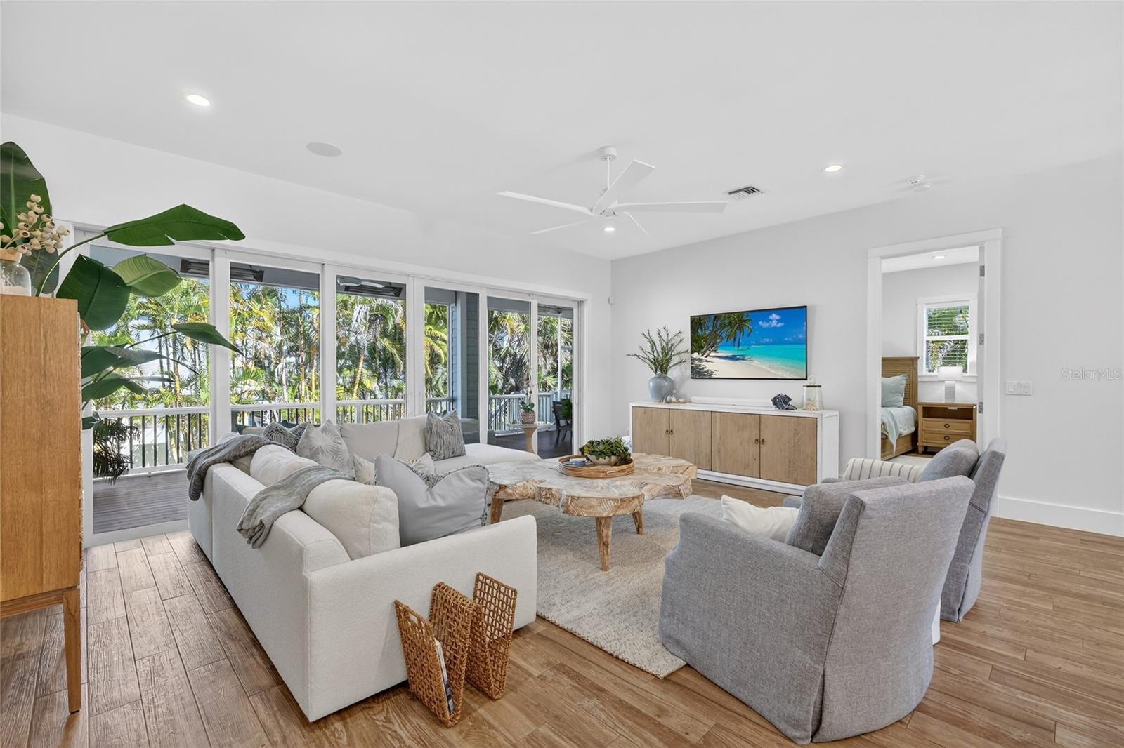 SEABREEZE - Residential