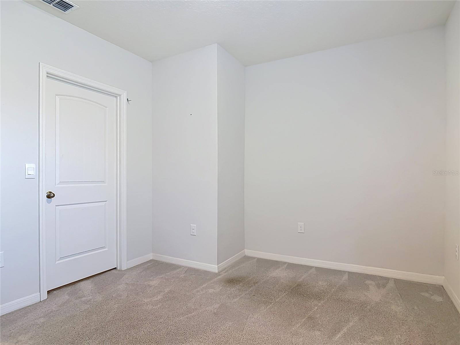 VICTORIA OAKS - Residential