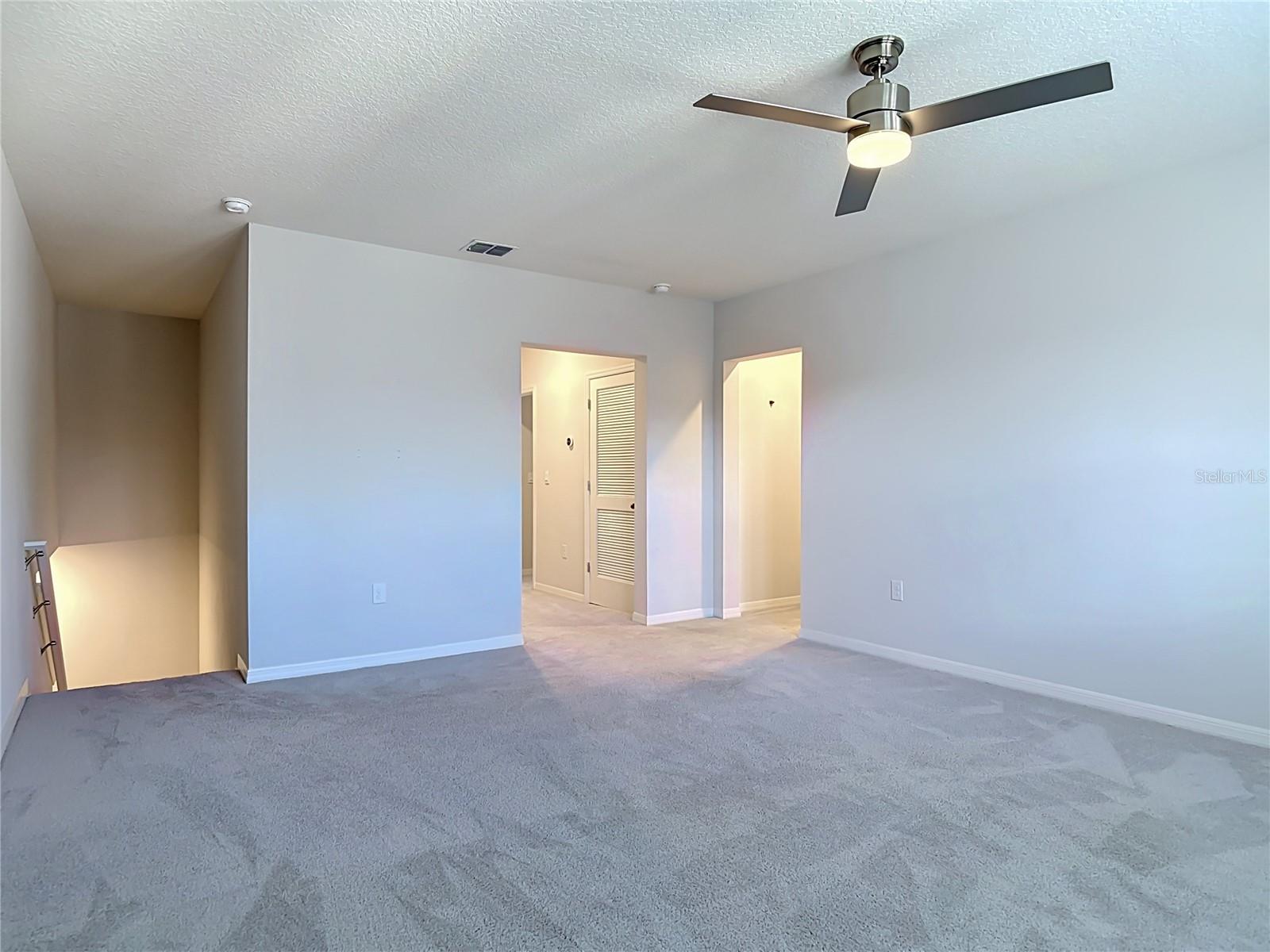 VICTORIA OAKS - Residential