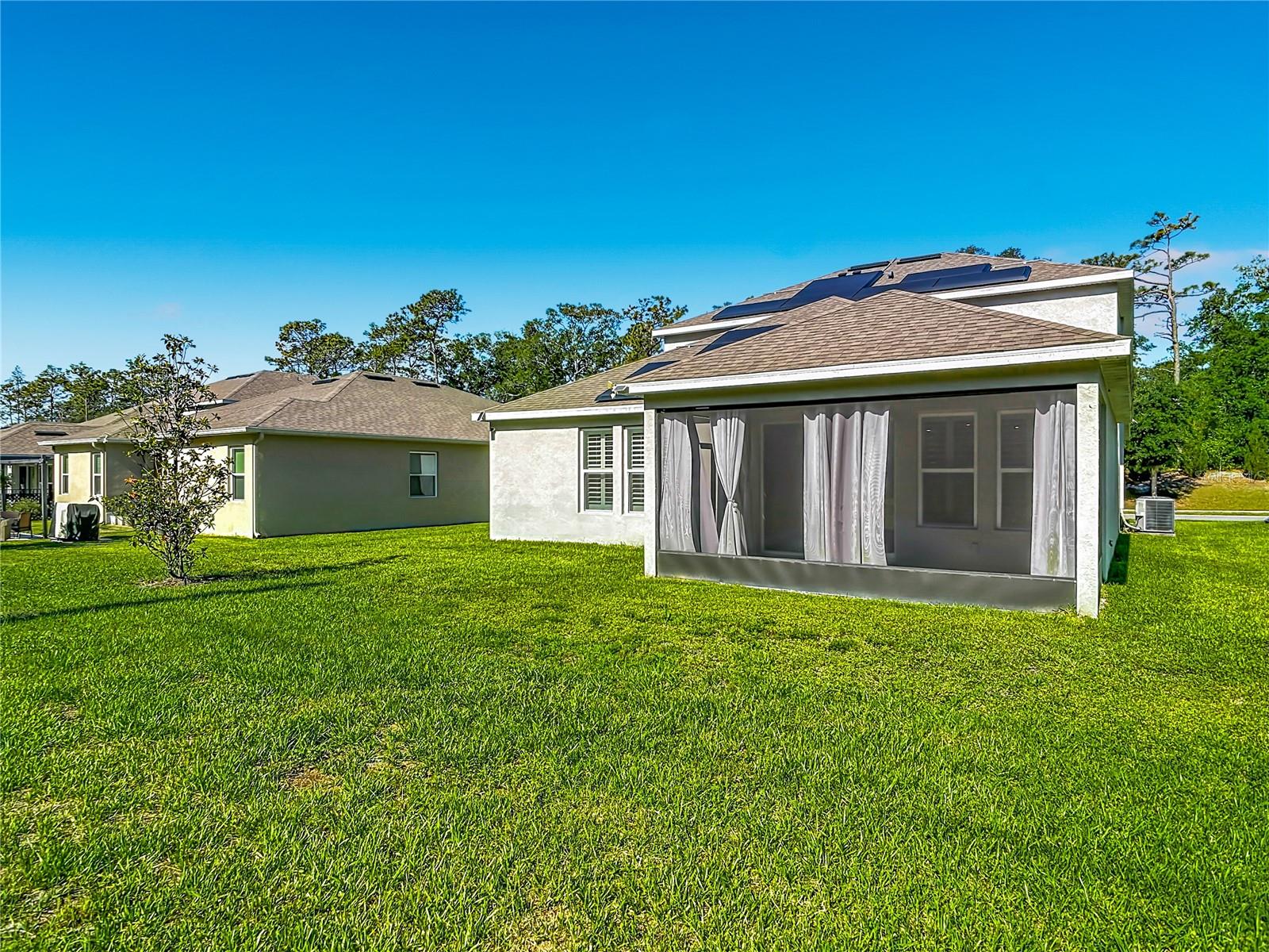 VICTORIA OAKS - Residential