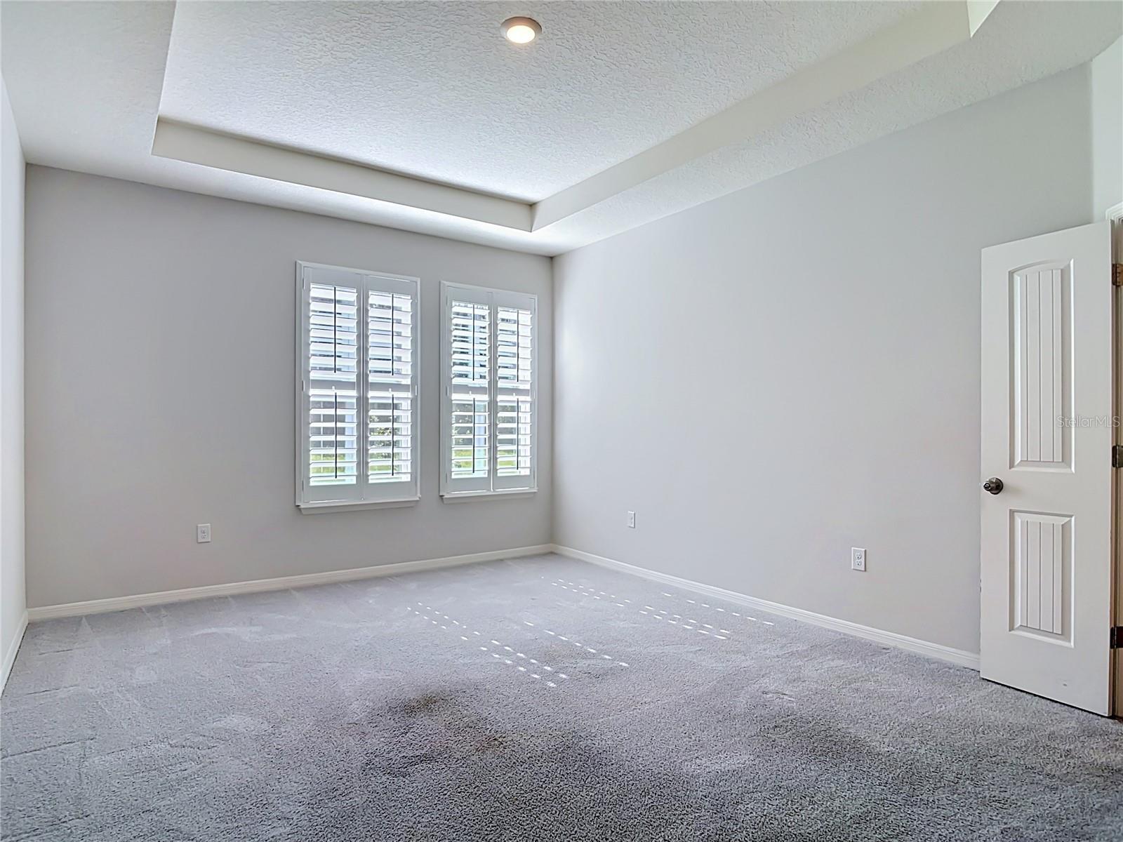 VICTORIA OAKS - Residential