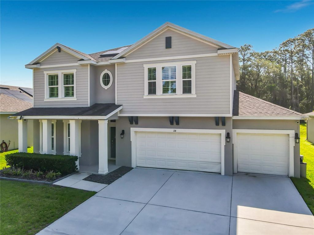 Photo of 118 Victoria Oaks Boulevard, Deland, FL 32724 (MLS # V4949195)