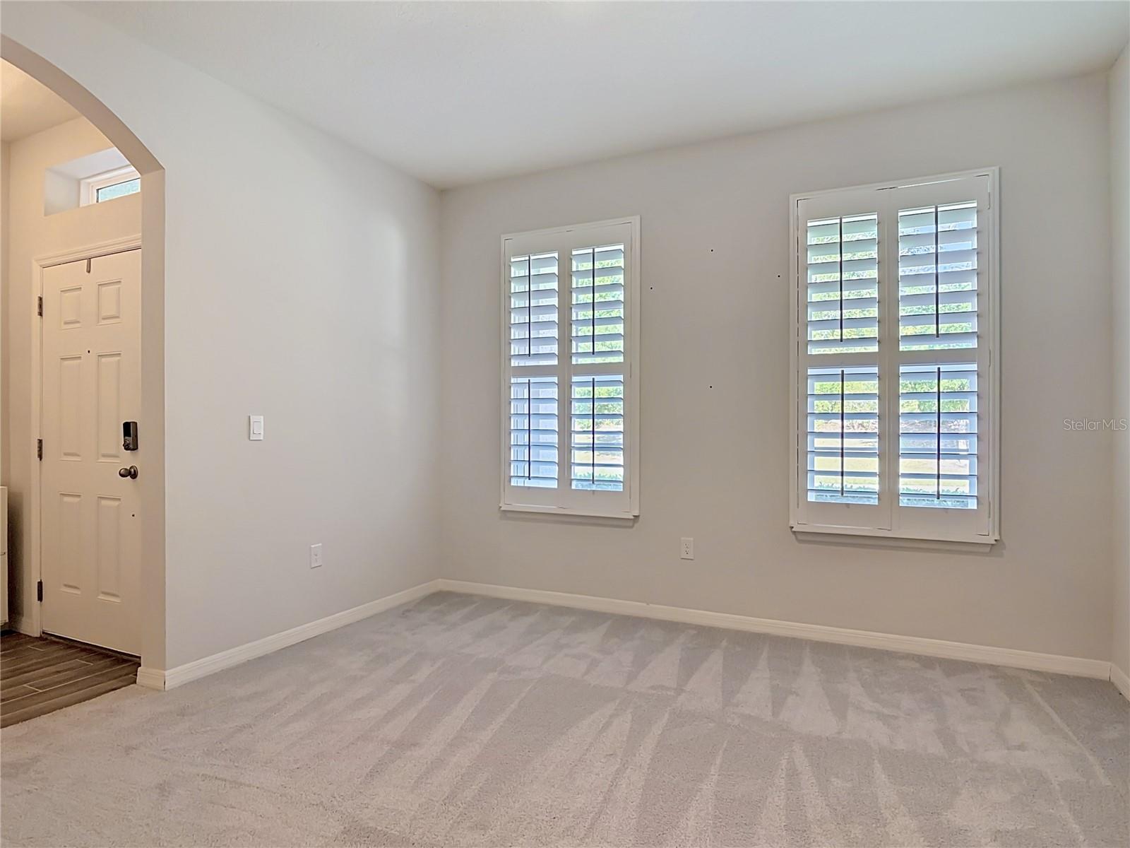 VICTORIA OAKS - Residential