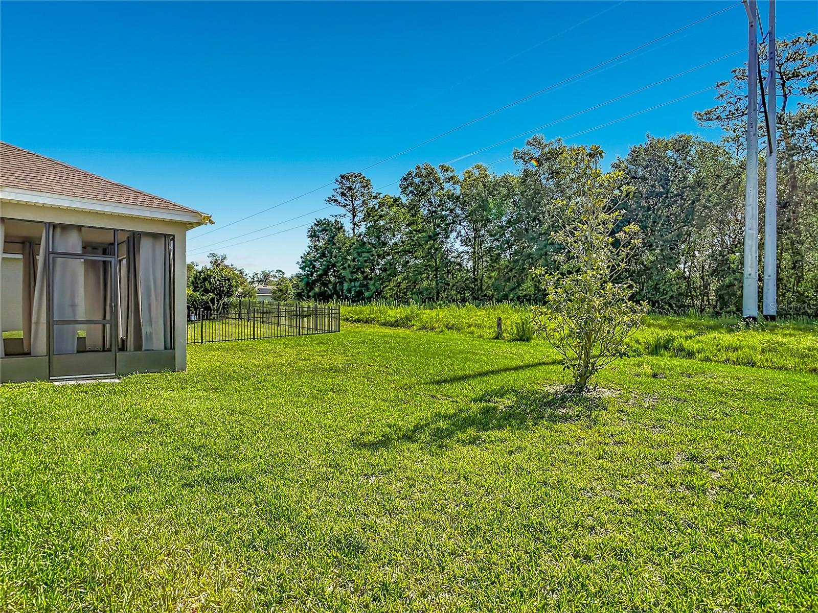 VICTORIA OAKS - Residential