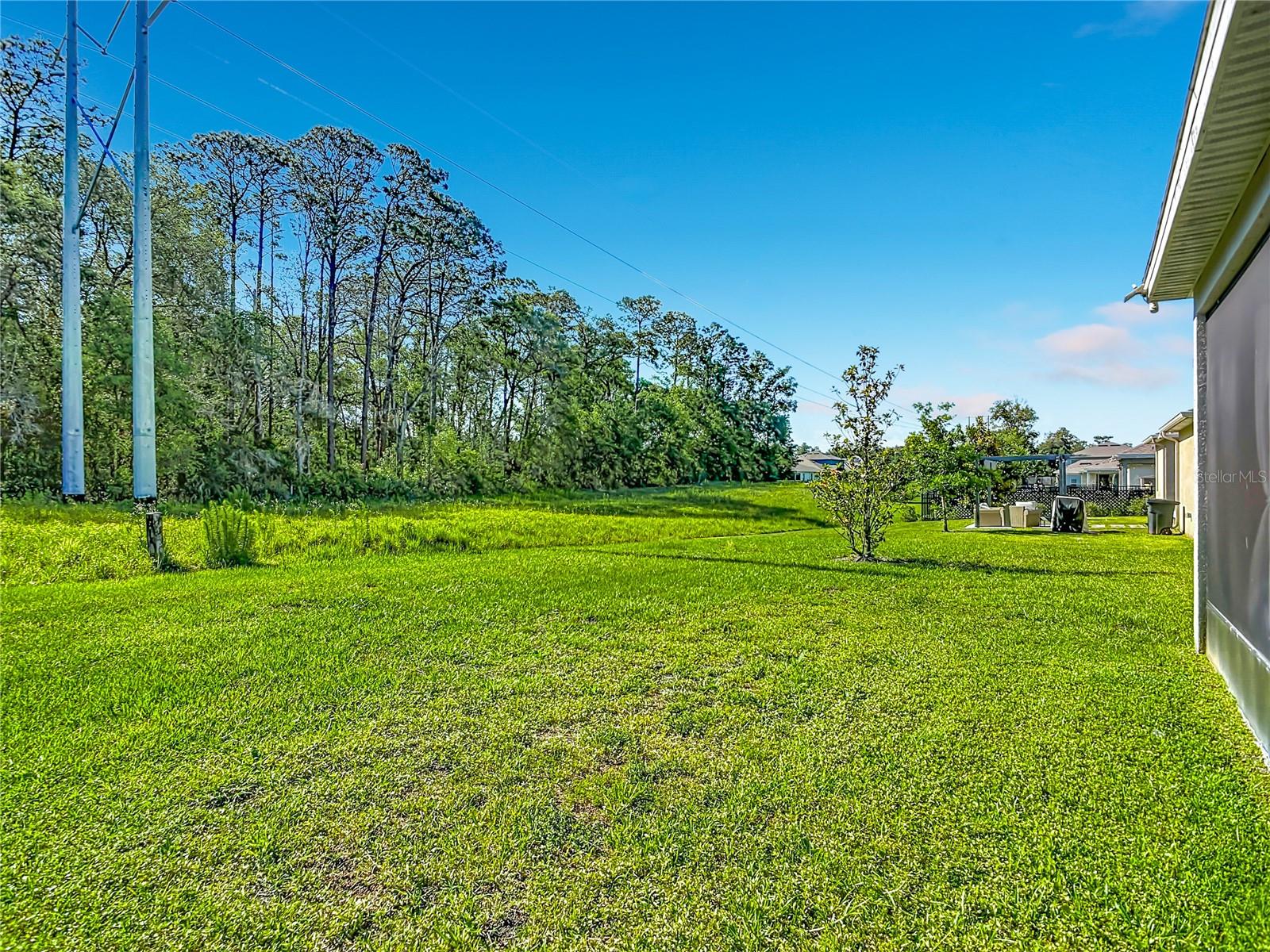 VICTORIA OAKS - Residential