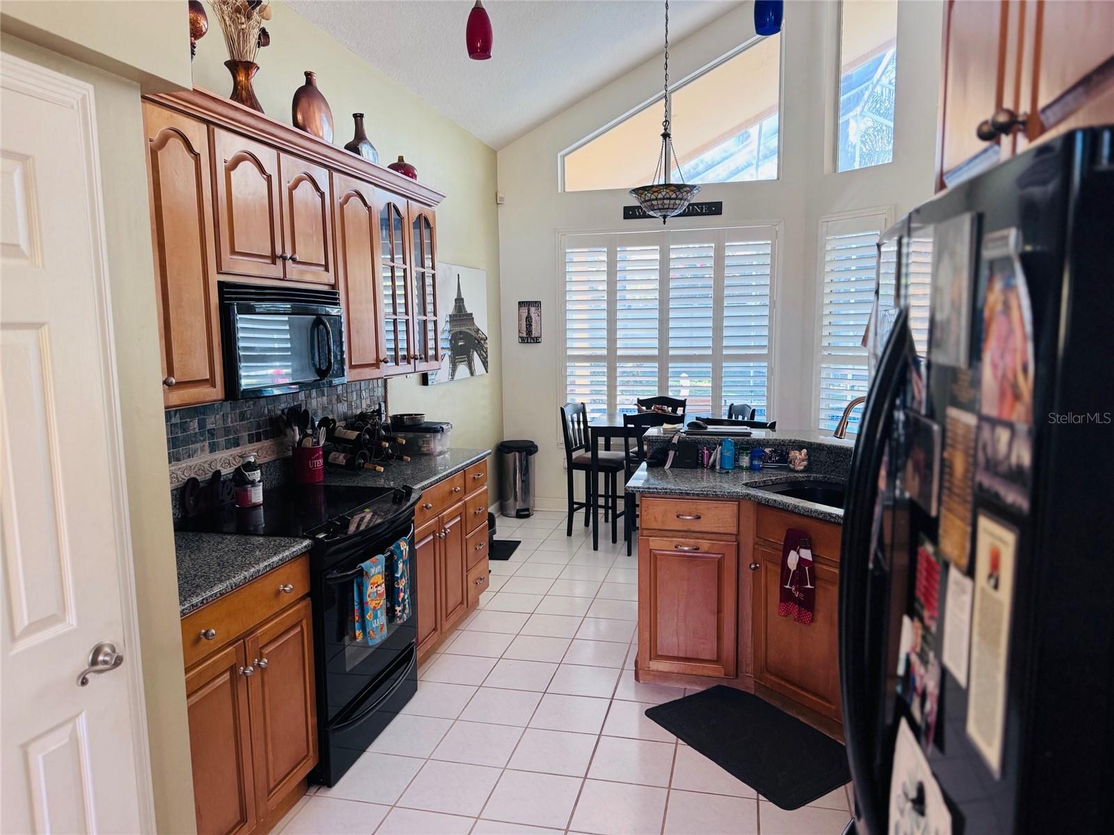 PALM COVE ESTATES - Residential