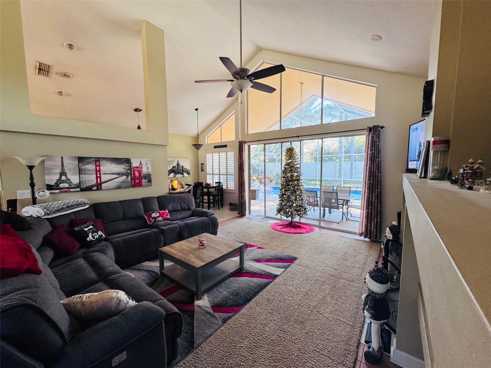 PALM COVE ESTATES - Residential