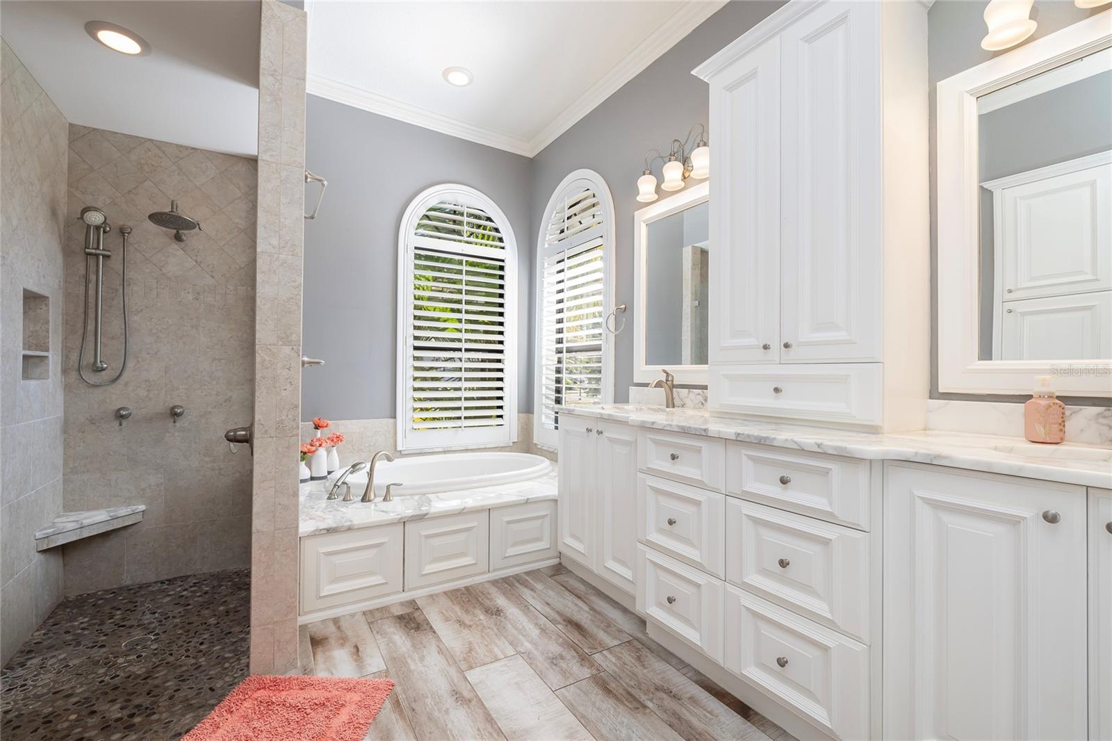 ABERDEEN UNIT ONE - Residential