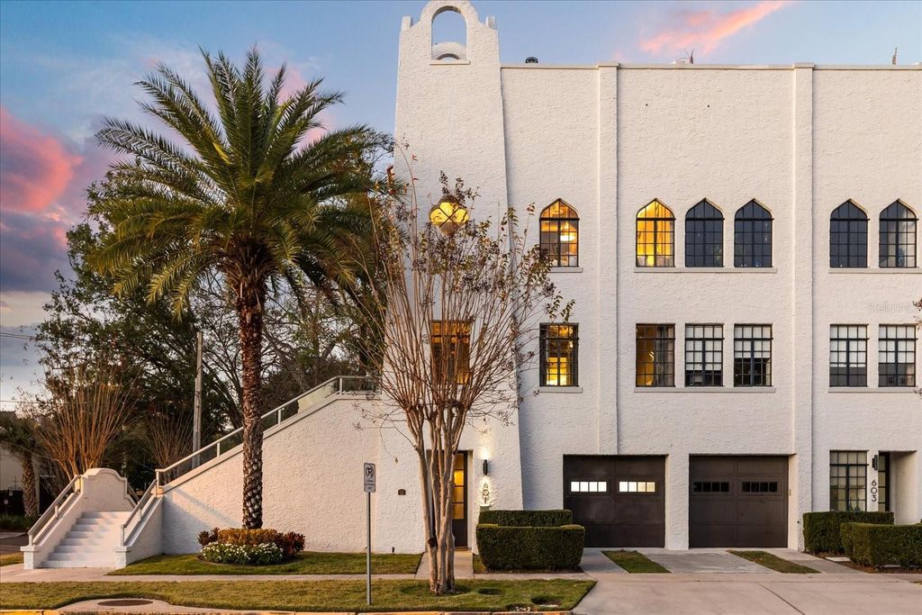 Photo of 601 E Ridgewood Street, Orlando, FL 32803 (MLS # O6370285)