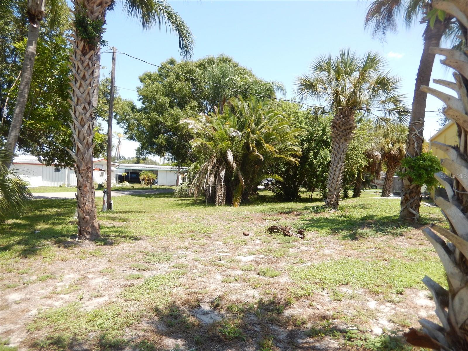 ACREAGE - Commercial Sale